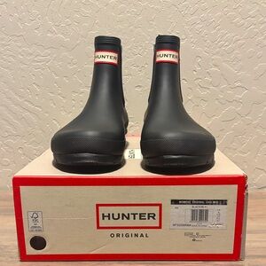 Hunter Chelsea Black Ankle Boots size 10